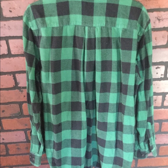 Croft and barrow flannel shirt - Picture 3 of 4